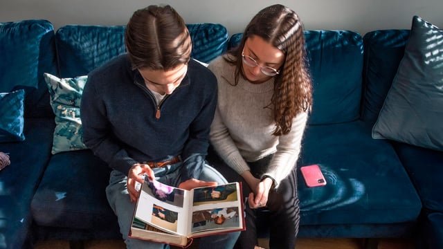 Nina-Marco-Daiichi-breastcancer-photos